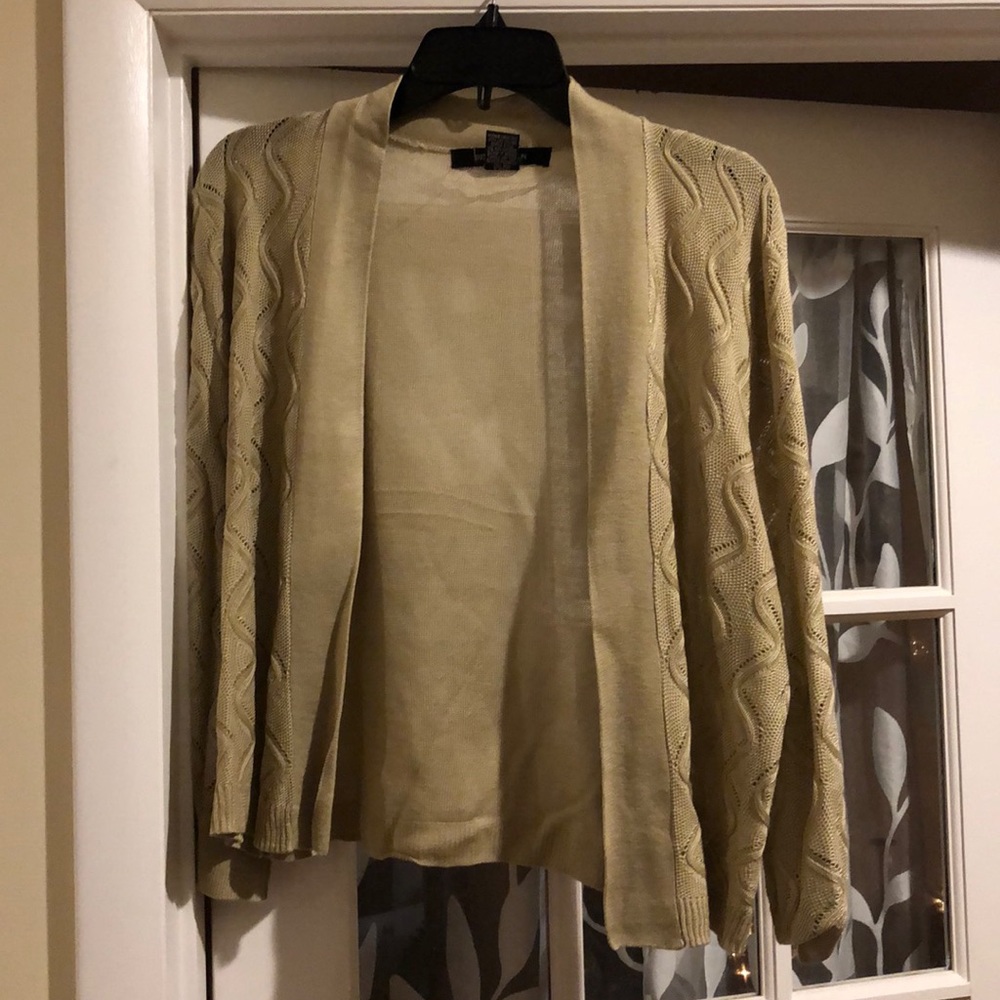 Beige crop sweater